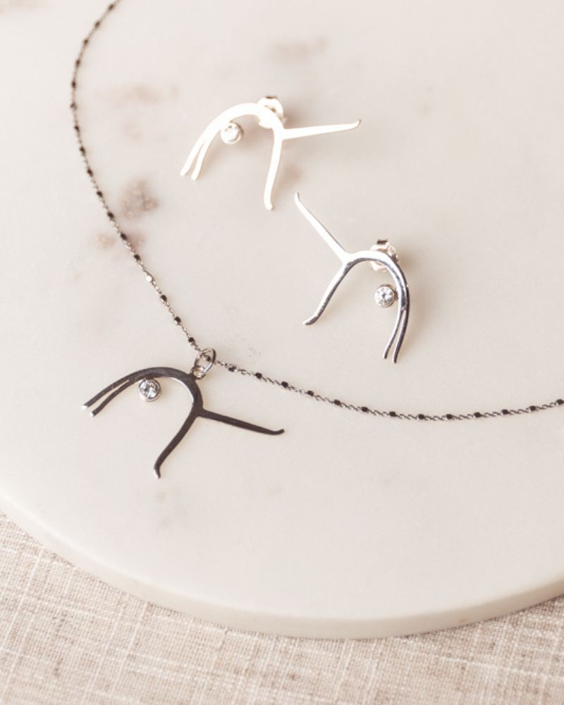 Colgante EKA PADA URDHVA DHANURASANA