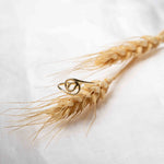 Anillo-Amistad-Eterna-Plata-Sostenible-Chapado-en-Oro-Luz-de-Nehca
